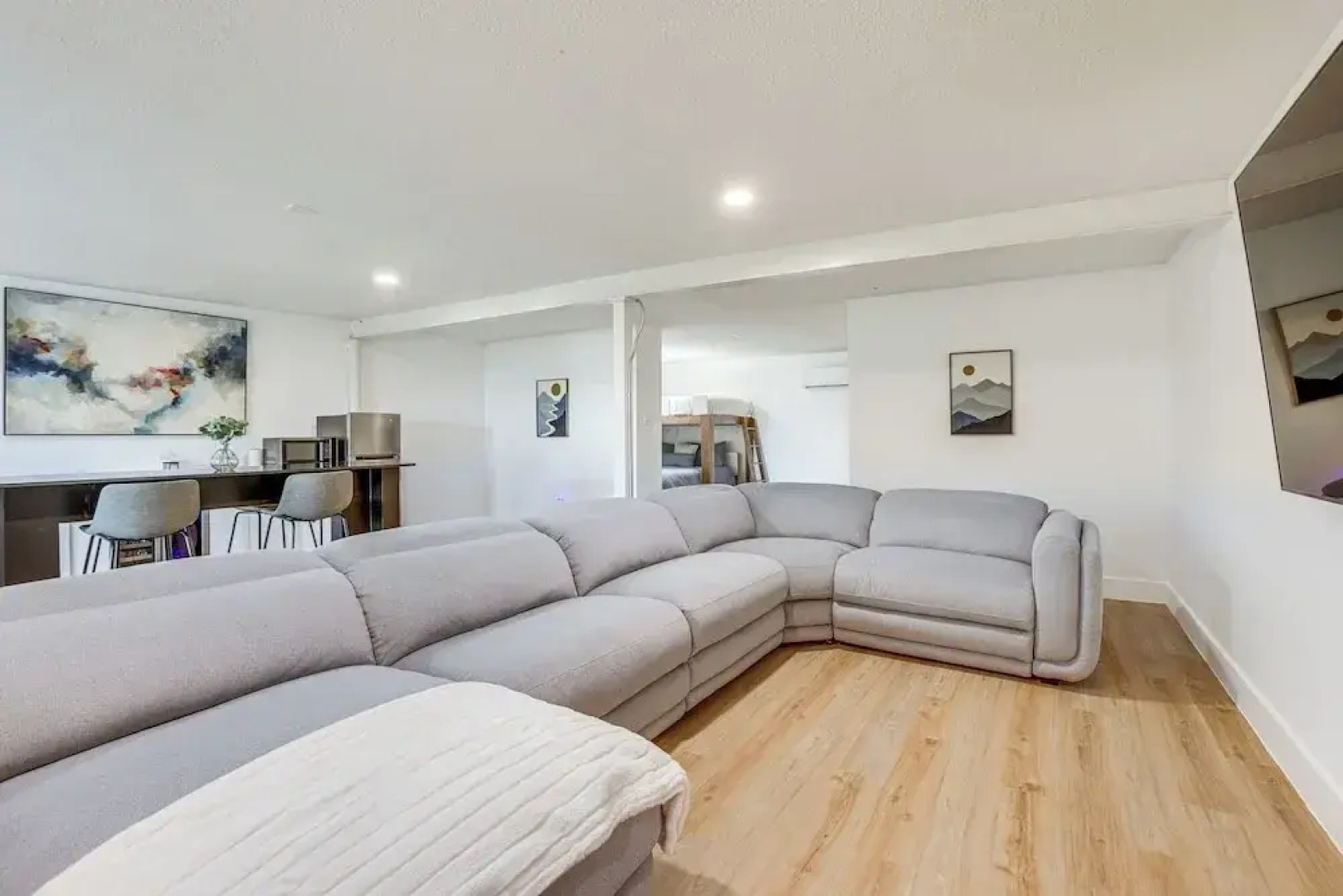 Willis Waterfront Home w/ Deck on Lake Conroe!