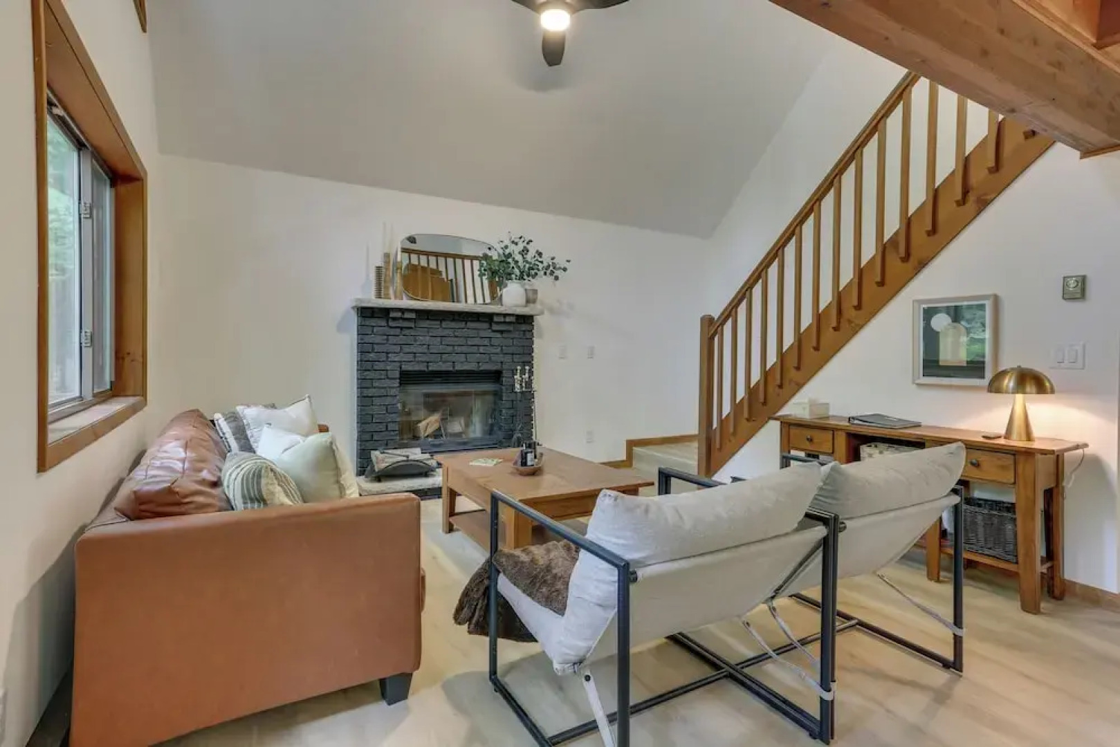 Screened Porch & Grill: Lake Ariel Vacation Rental