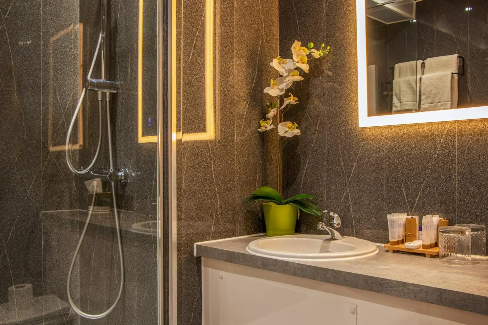 Hollins Hall Hotel, Golf & Country Club