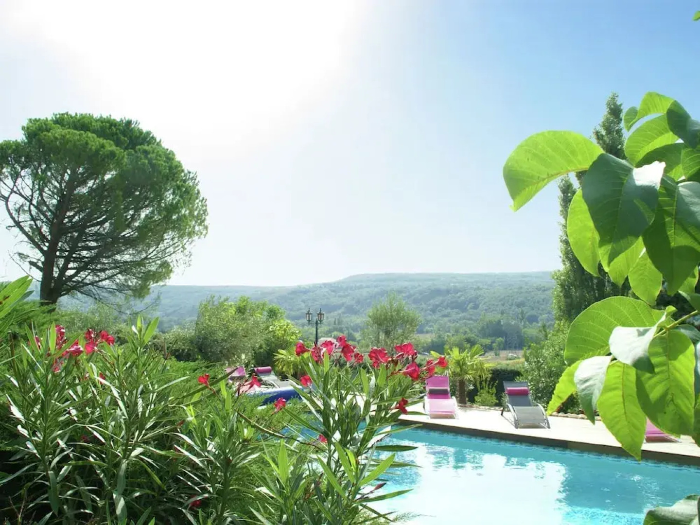 Nice Apartment in a Unique Location Near the Village of La Garde-adhémar