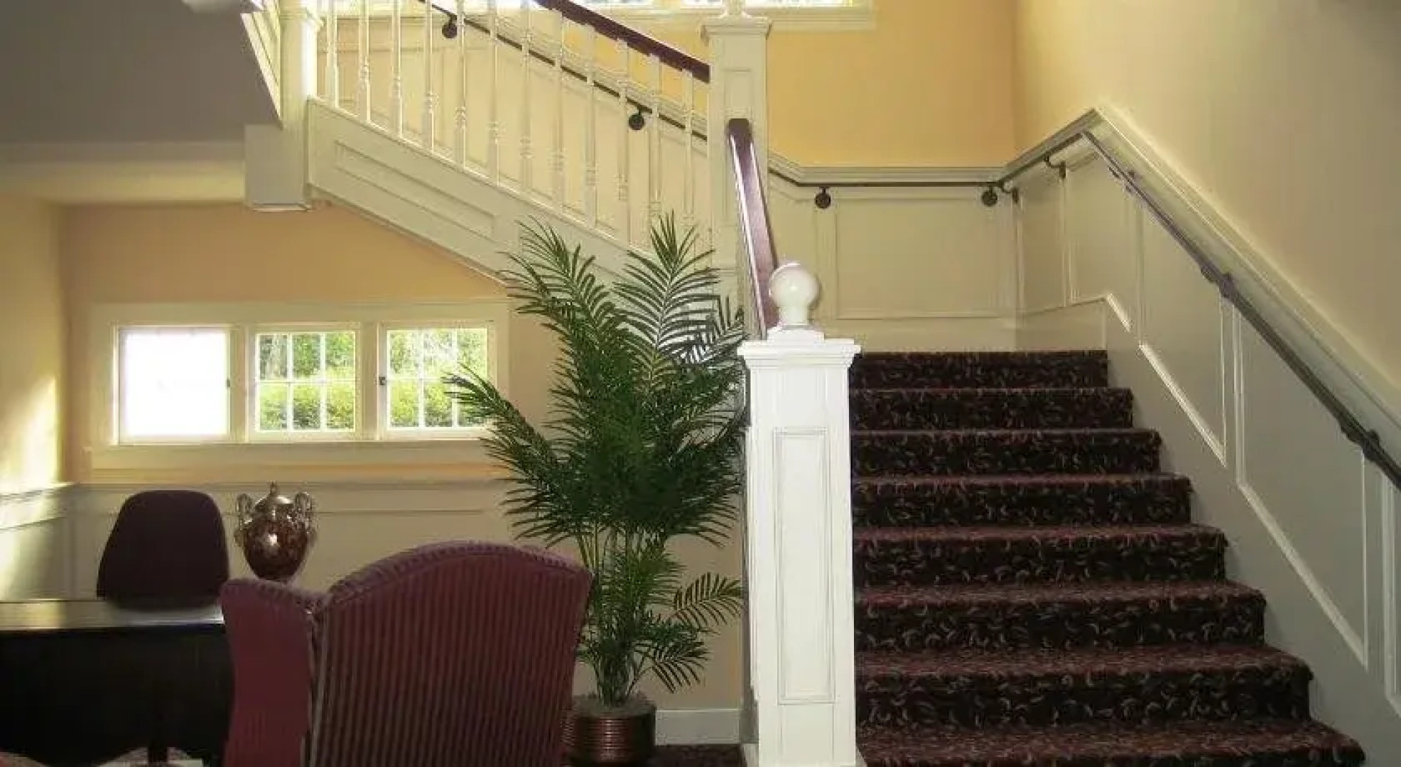 Crown Mansion Boutique Hotel & Villas