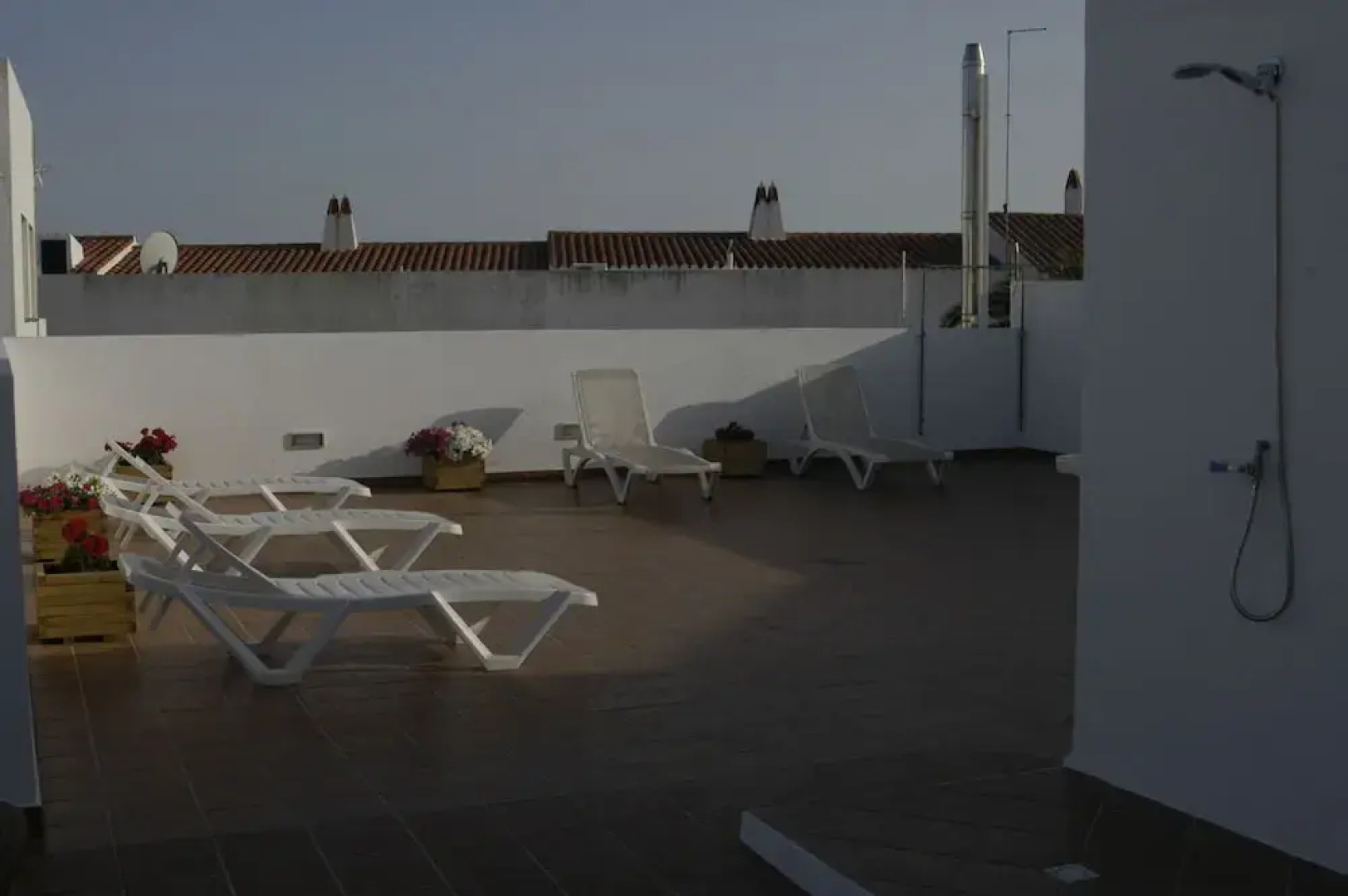 Hostel & Gym Relise - Albergue Juvenil