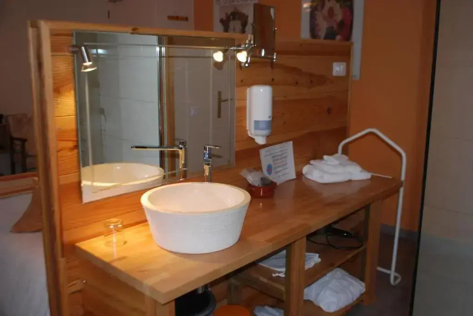 Le Ranch des Lacs, Hôtel Restaurant à Augne