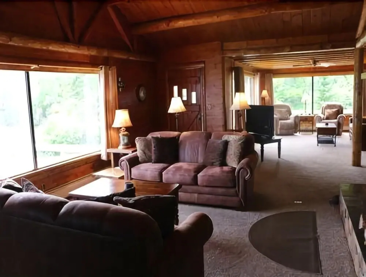 Seaside Chalet - Three Bedroom Cottage