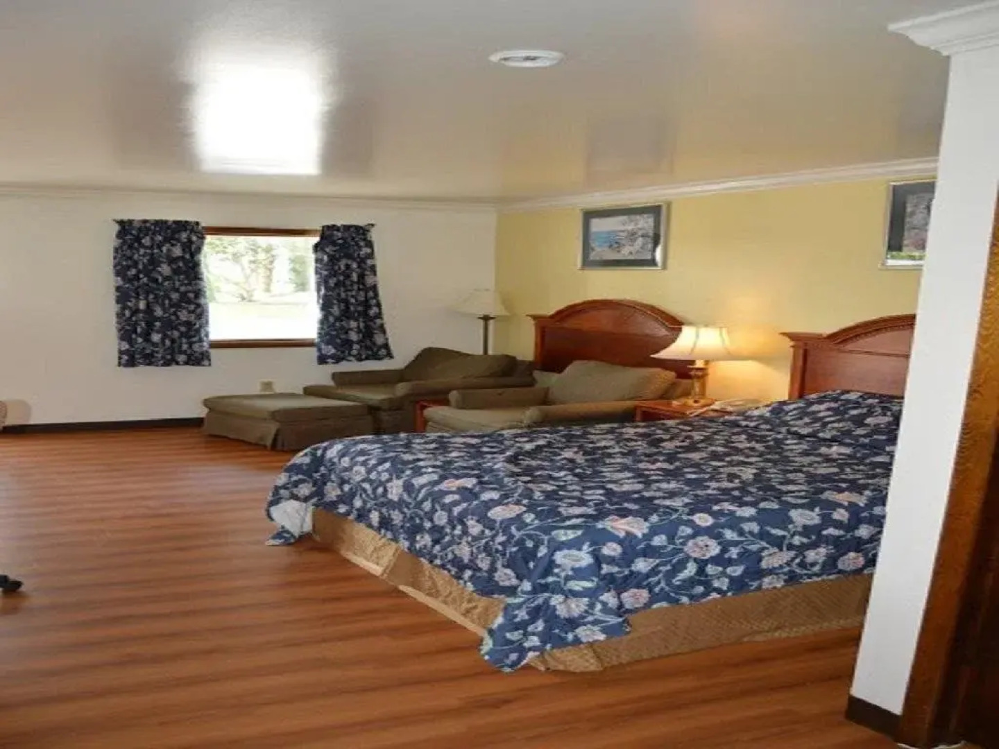 Crisfield Budget Inn