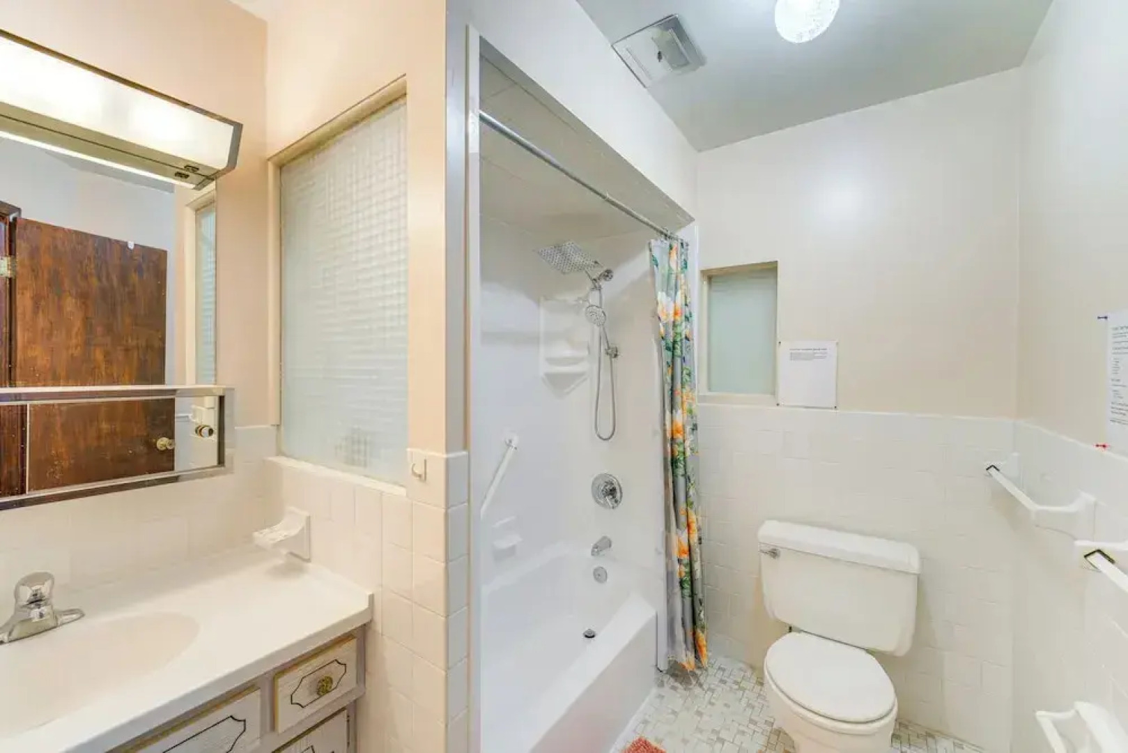 8 Mi to Cleveland: Family Home w/ Fenced Backyard!