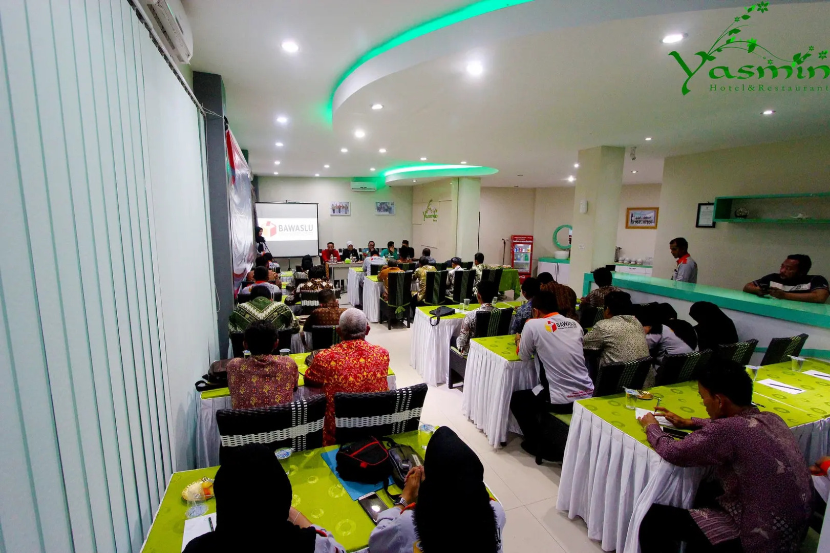 Yasmin Hotel & Restaurant