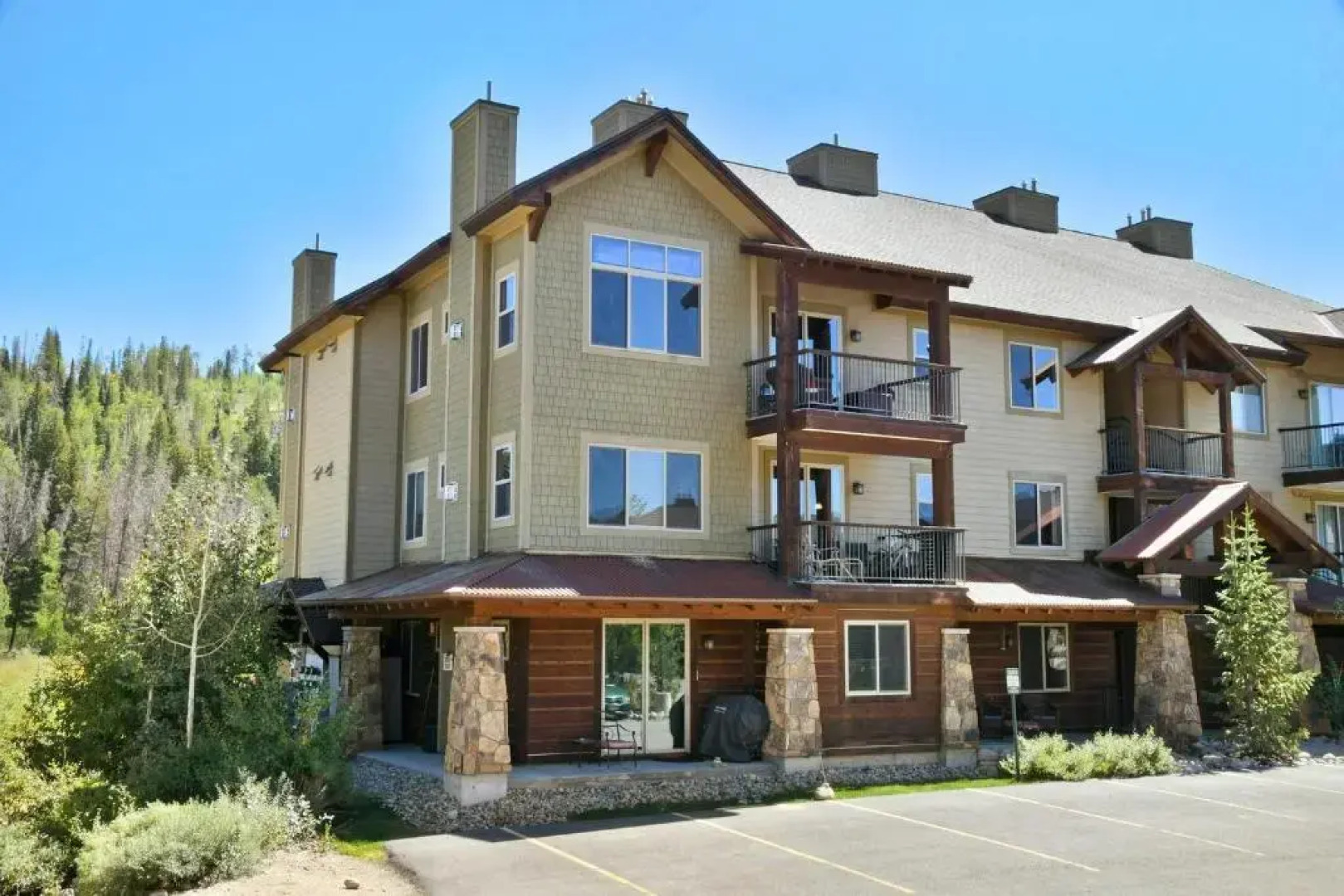 Luxury Condo #531 Near Resort, Pool, Club House & Hot Tub - FREE Activities & Equipment Rentals Daily