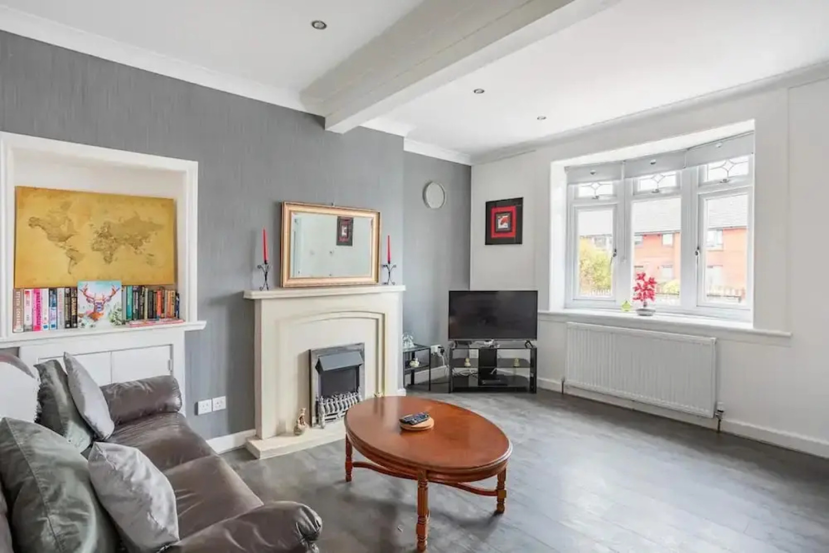 Captivating 2-bed House in Hamilton With Jacuzzi