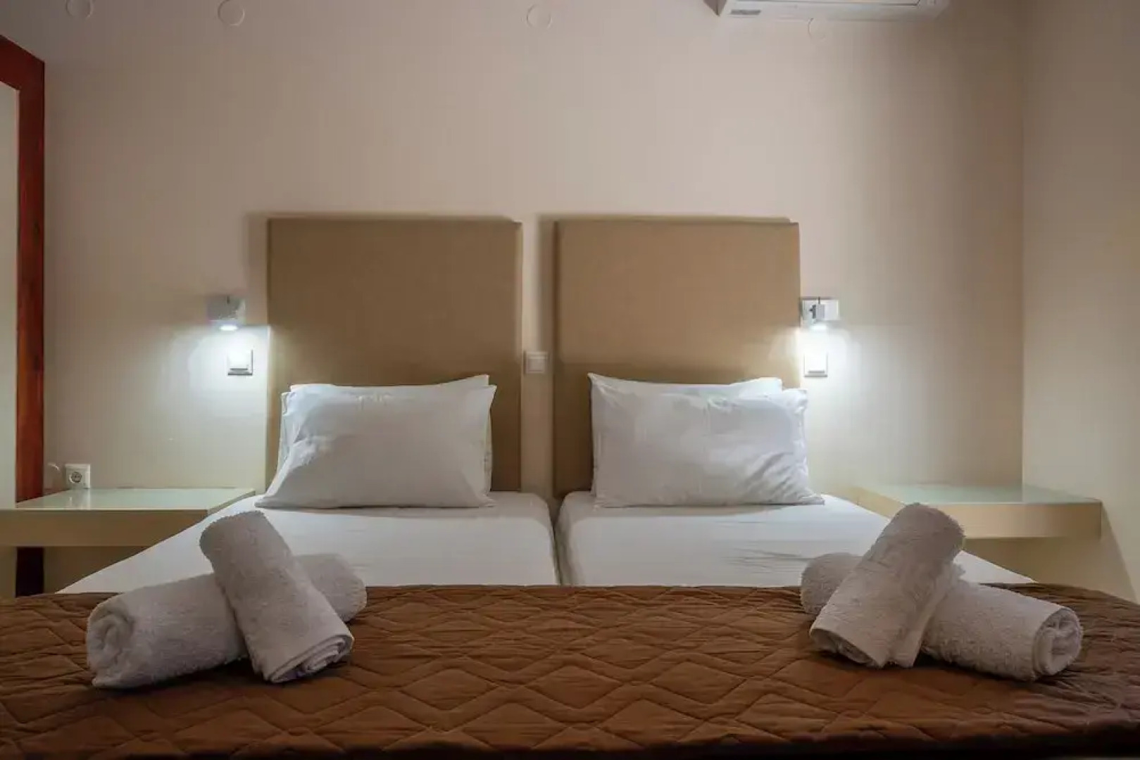 Triantafillas Suites