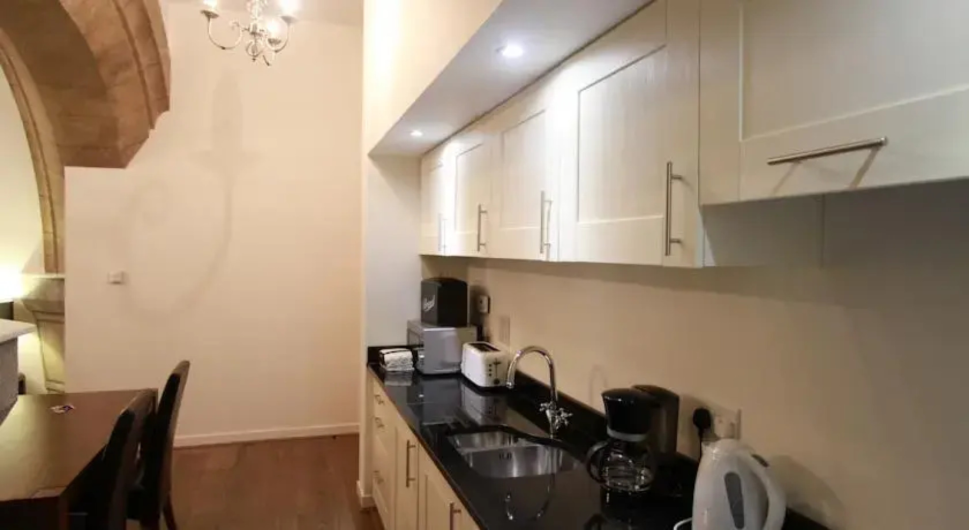 Abbey Church 22 - The Highland Club