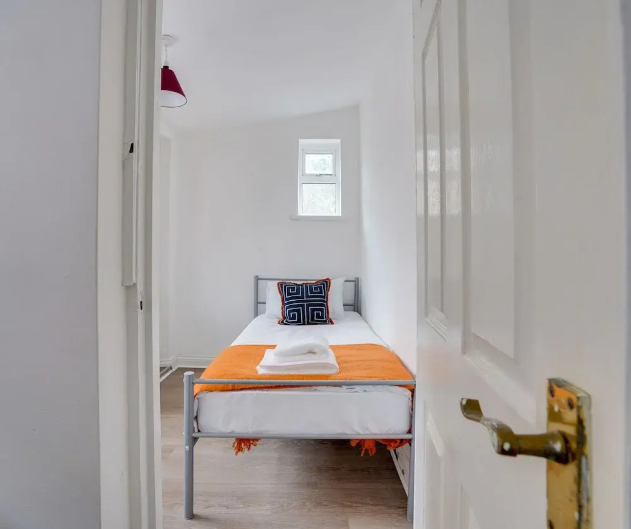 Furnished house Free parking 6 Guest