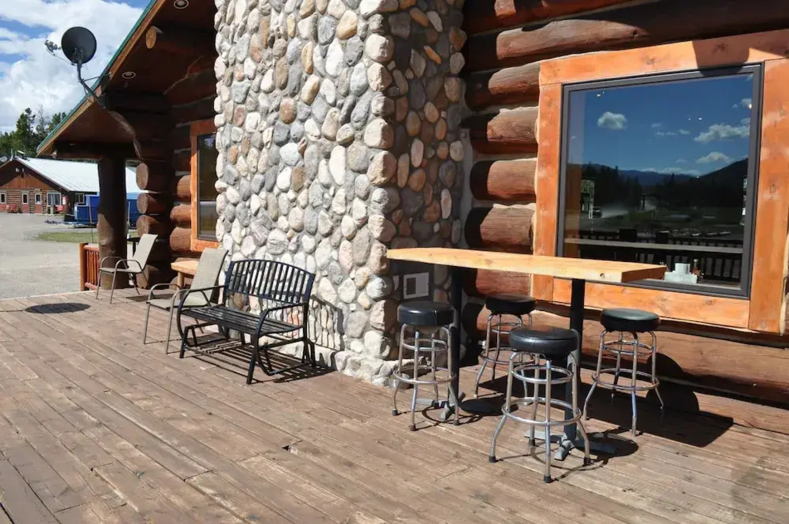 Crooked Creek Guest Ranch