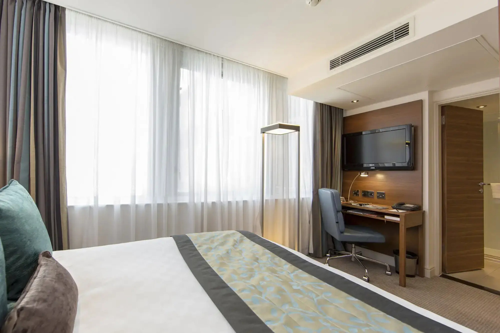 Thistle Trafalgar Square Hotel