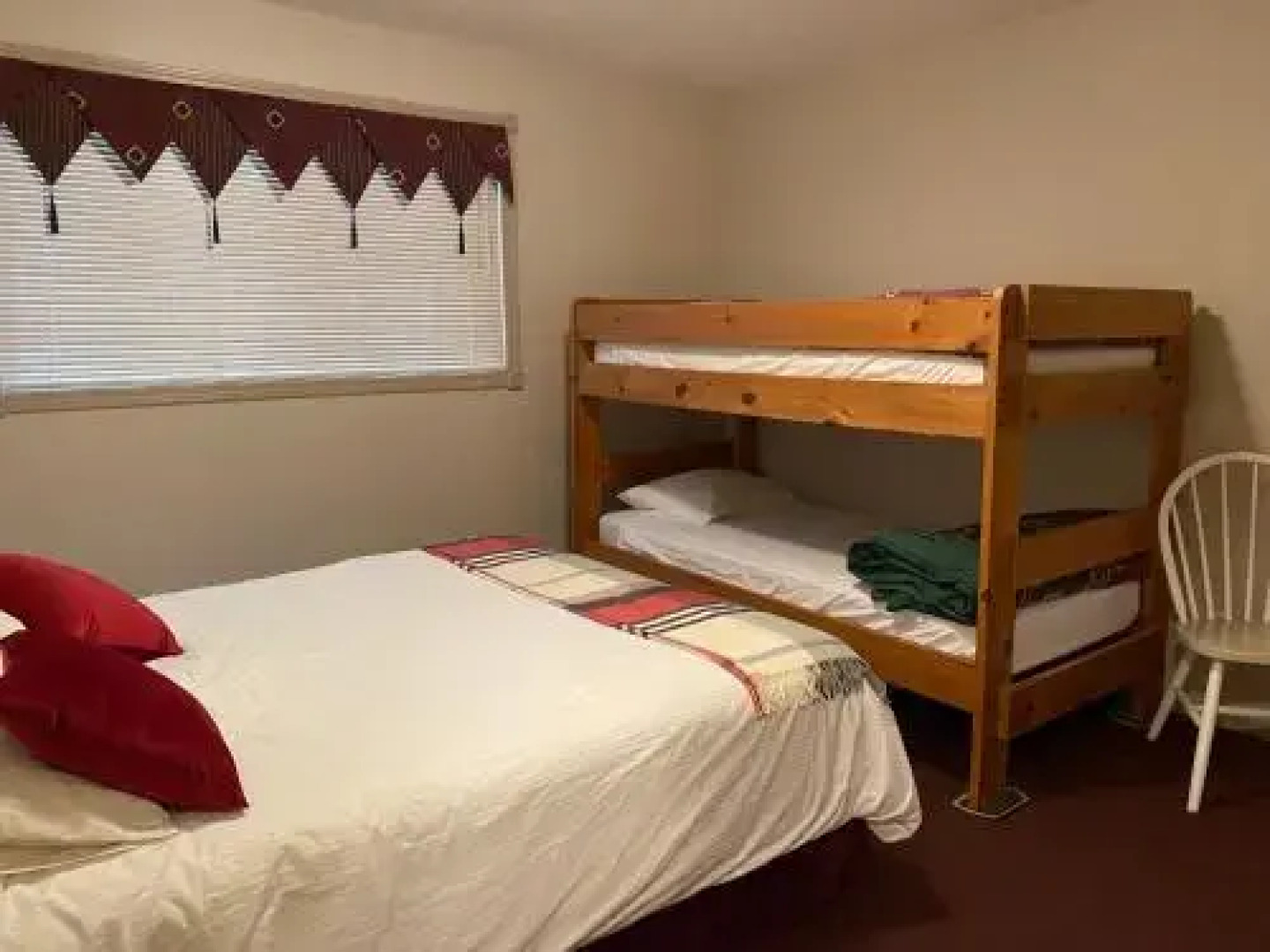 Kirton Suite - 1 Bed / 1 Bath Condo