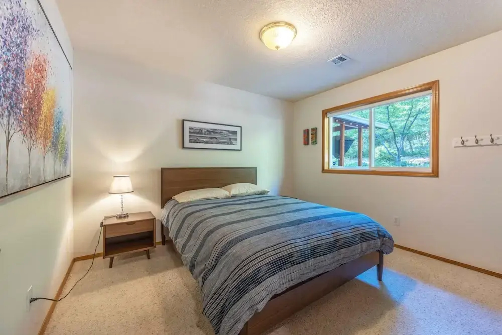 Green Mountain Escape 30 Day Minimum 3 Bedroom Home by Redawning