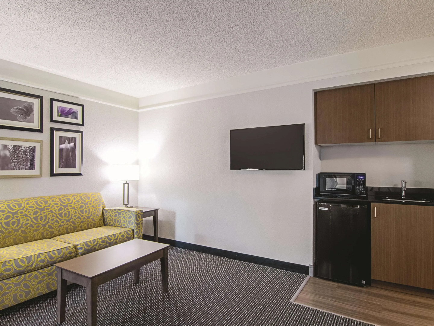 La Quinta Inn & Suites by Wyndham Denver Airport DIA