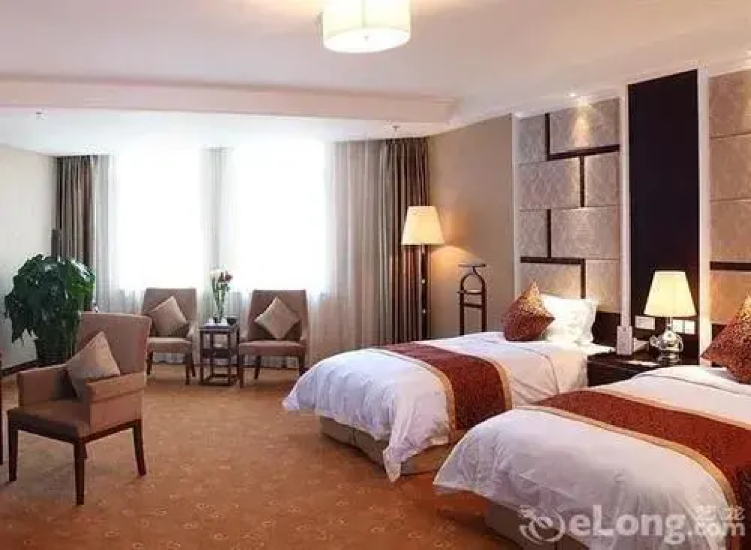 Xingtai Phoenix Hotel