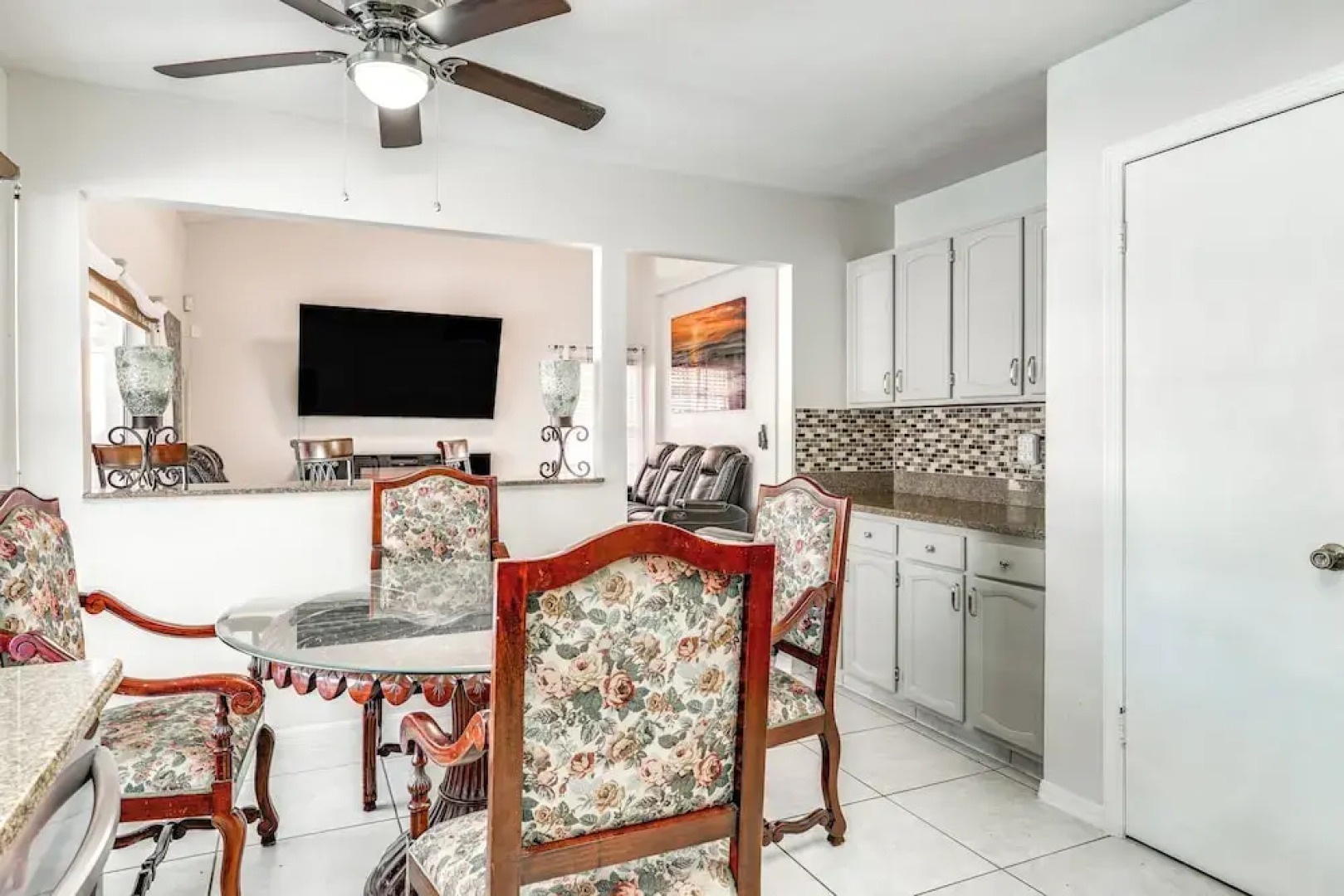 3 Mi to Marina: Riverview Family Home w/ Lanai!