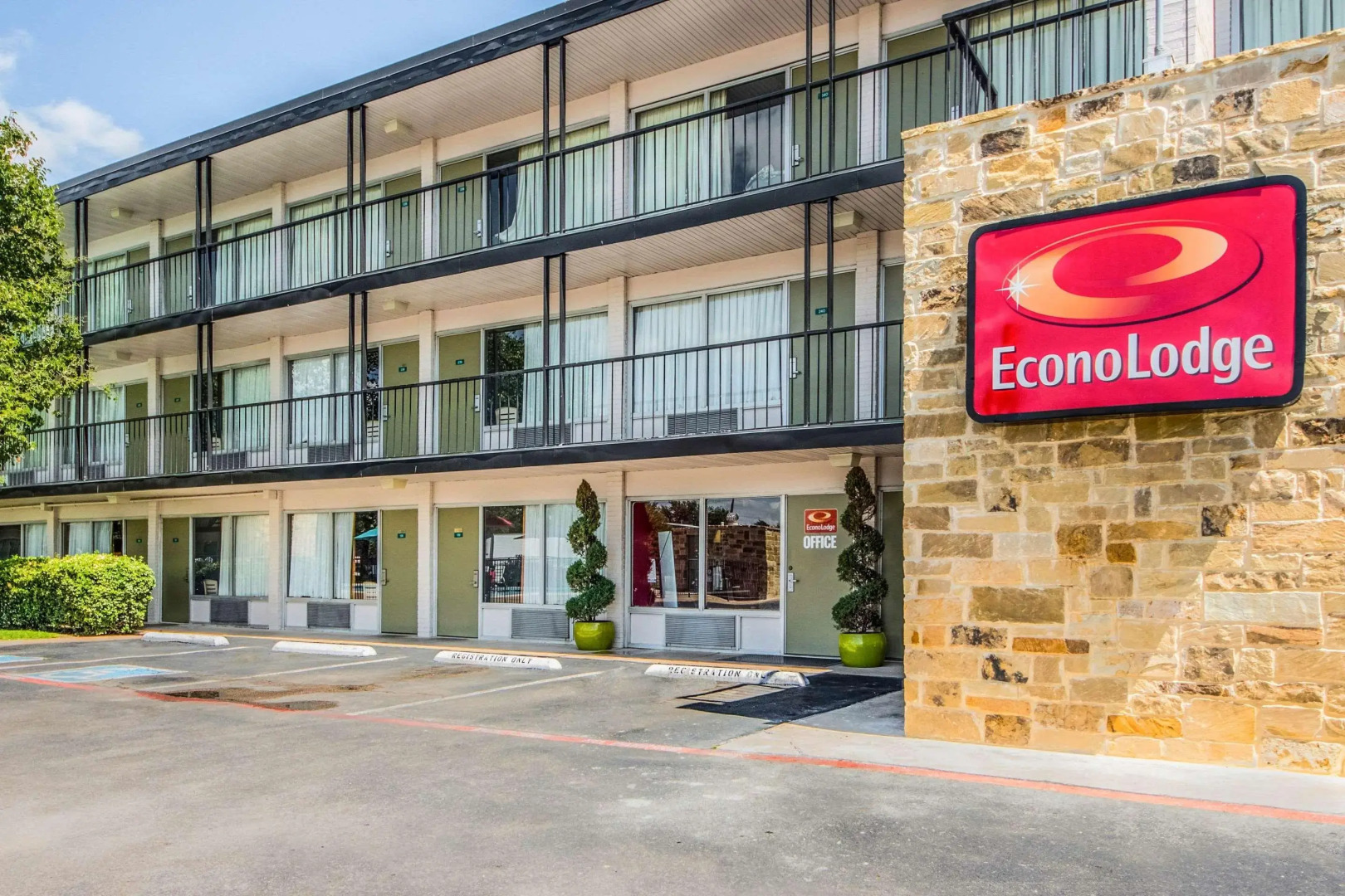 Econo Lodge Dallas Airport North