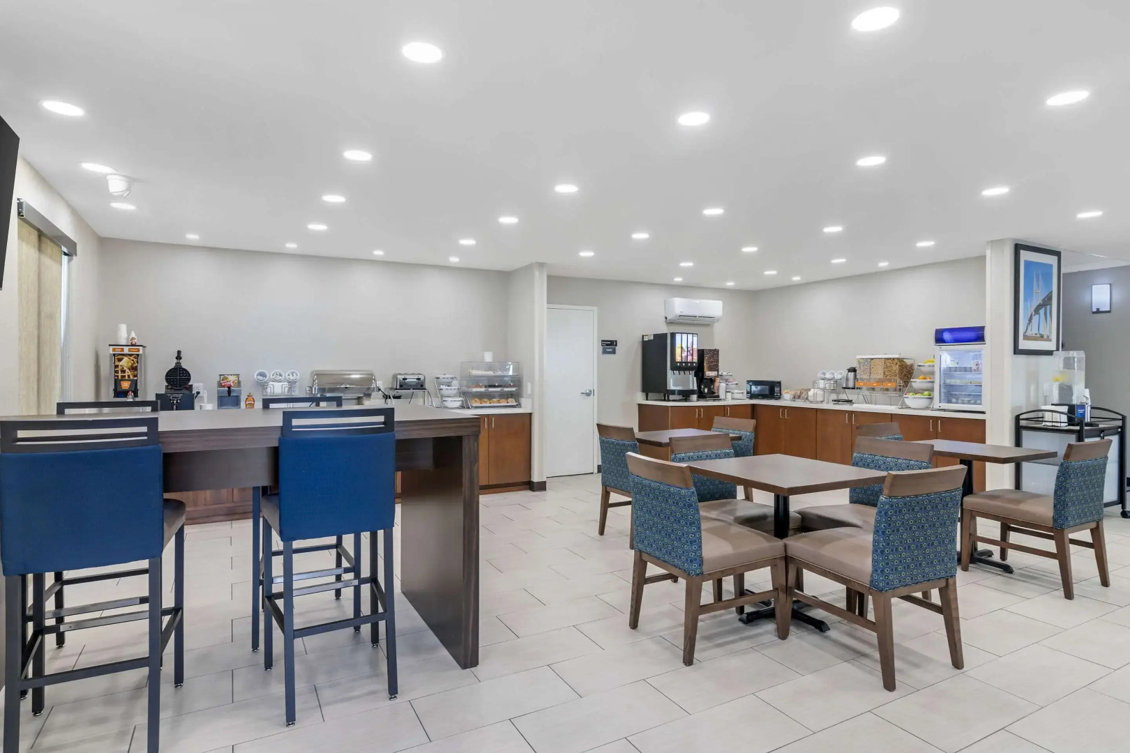 Comfort Inn & Suites