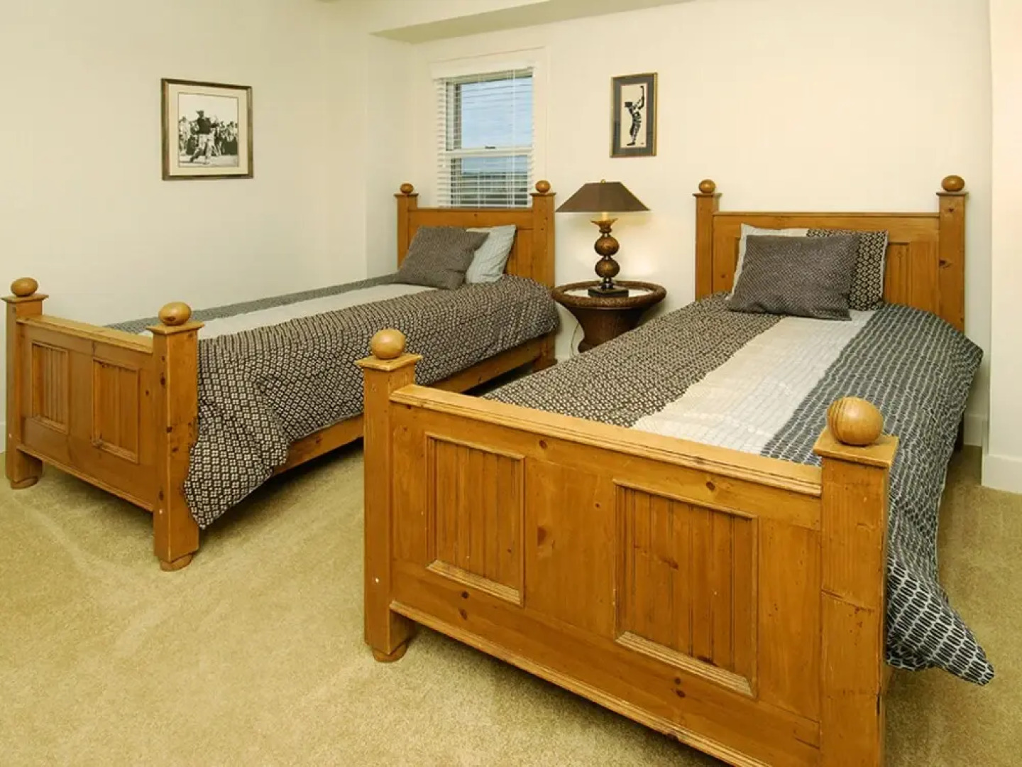 Kiva Lodge - Kiva Village Condos