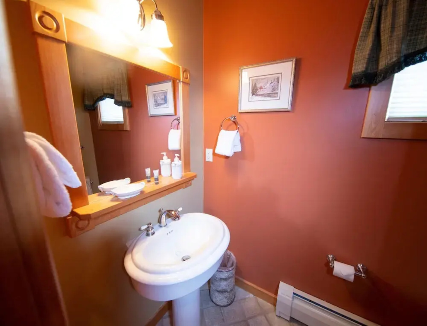 Luxury 6br Solitude Ge- Indoor Bball Court, Private Tub 6 Bedroom Home by RedAwning