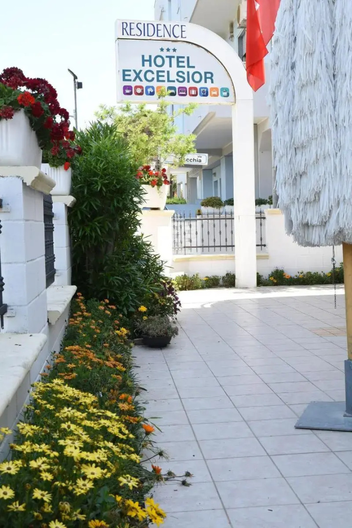 Hotel Excelsior
