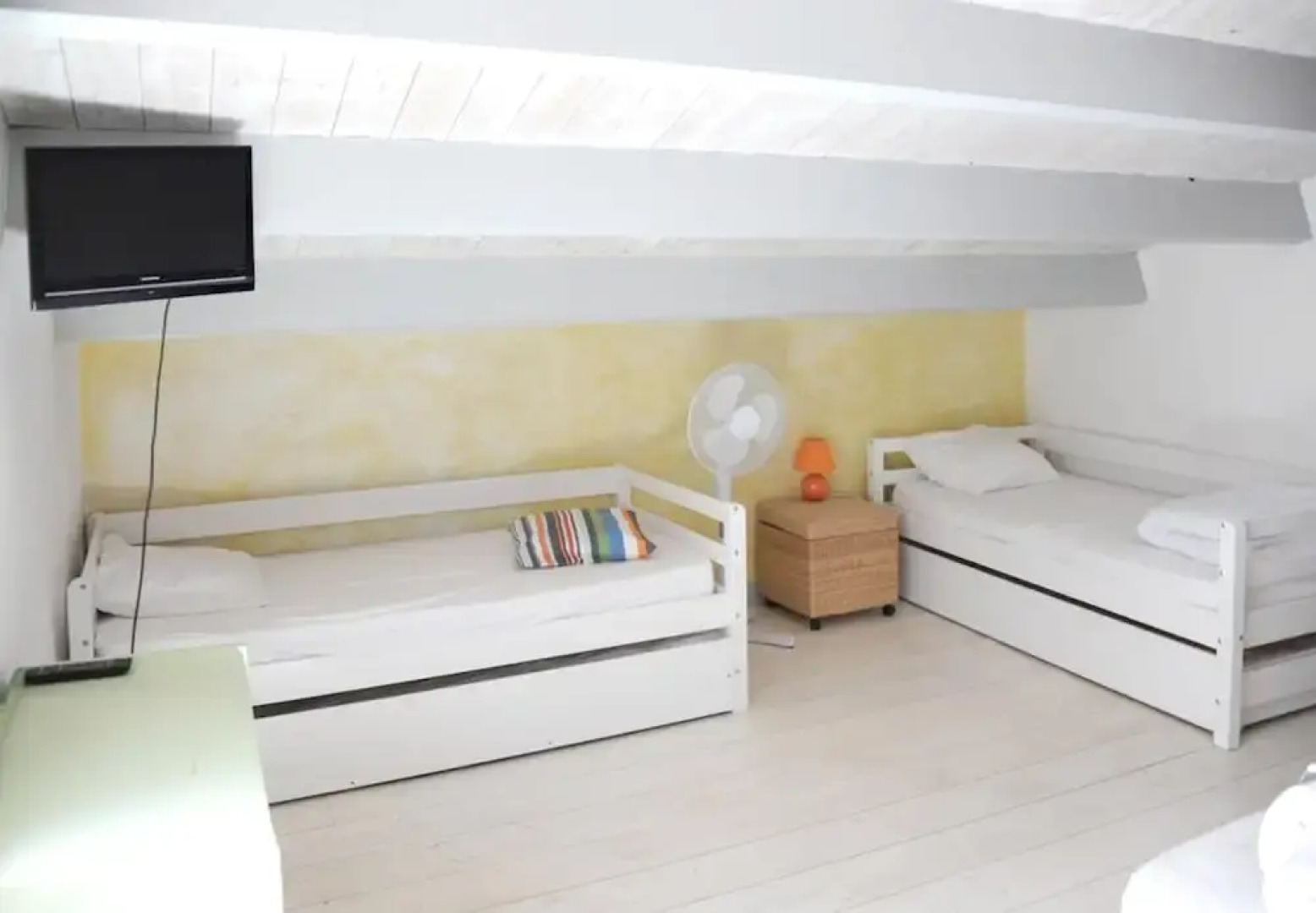 Villa With 5 Bedrooms in Saint-martin-de-ré, With Private Pool, Furnished Garden and Wifi - 2 km From the Beach