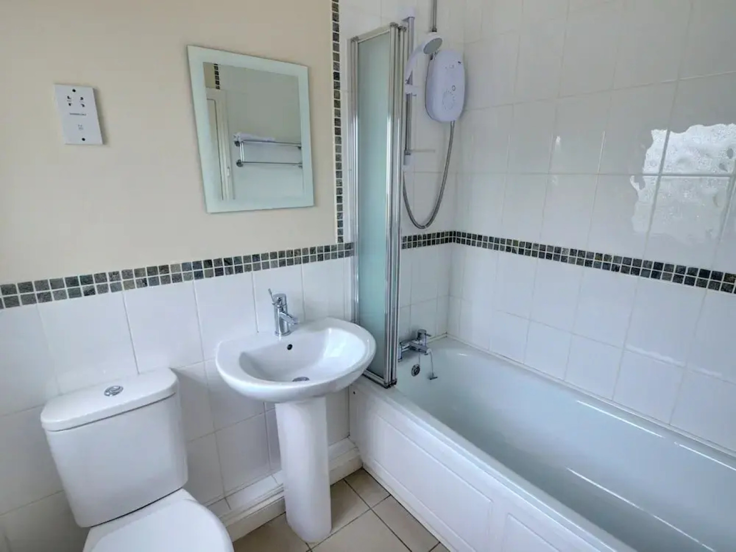 Quaint Holiday Home in Bwlch-y-groes With Garden