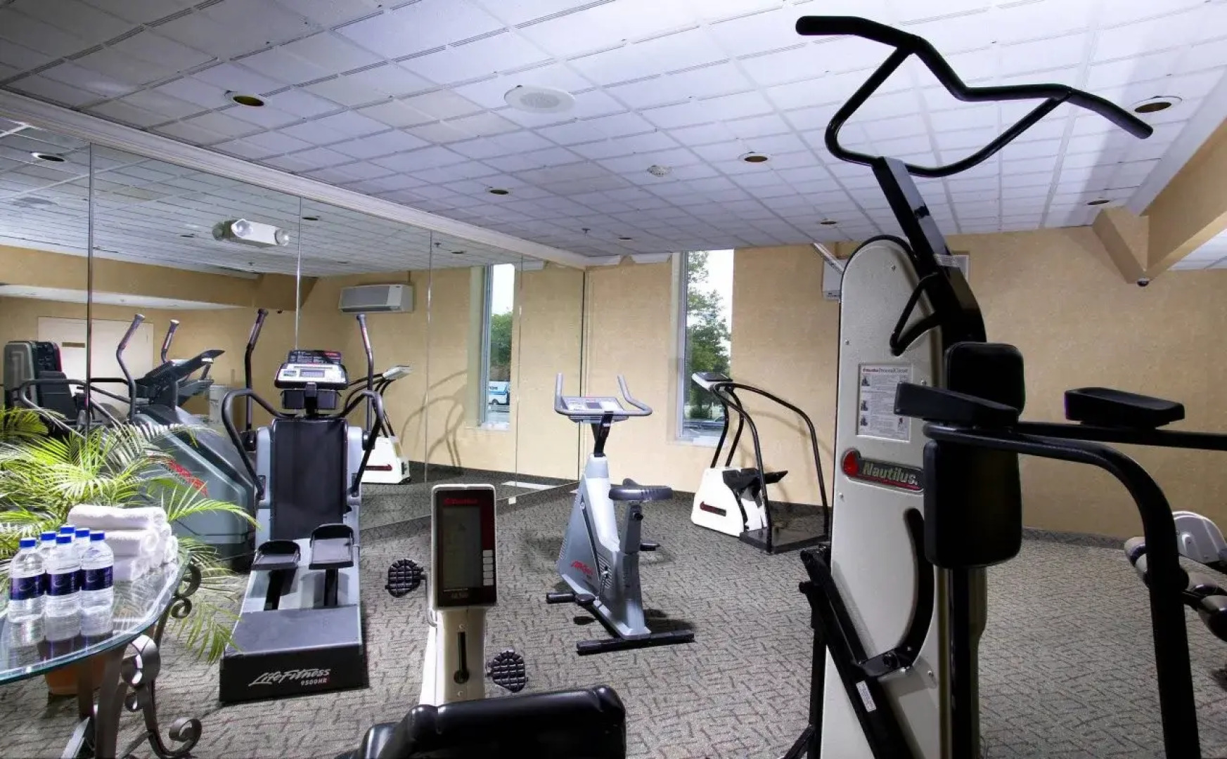 Crowne Plaza Niagara Falls NY Riverside by IHG