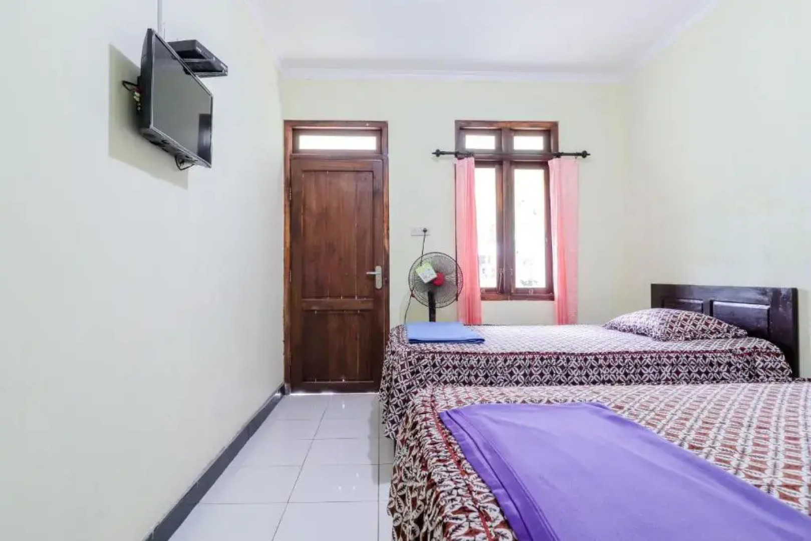 Rock Garden Homestay & Resto