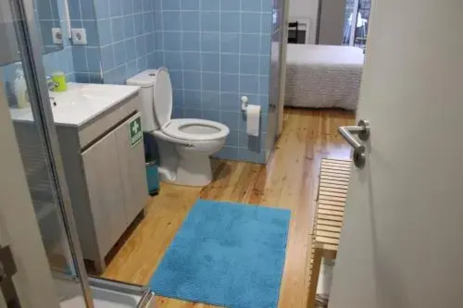 Practical and Comfortable Apartment with Garden