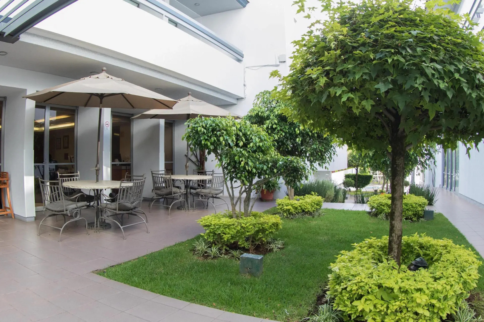 Hotel Horizon and Convention Center