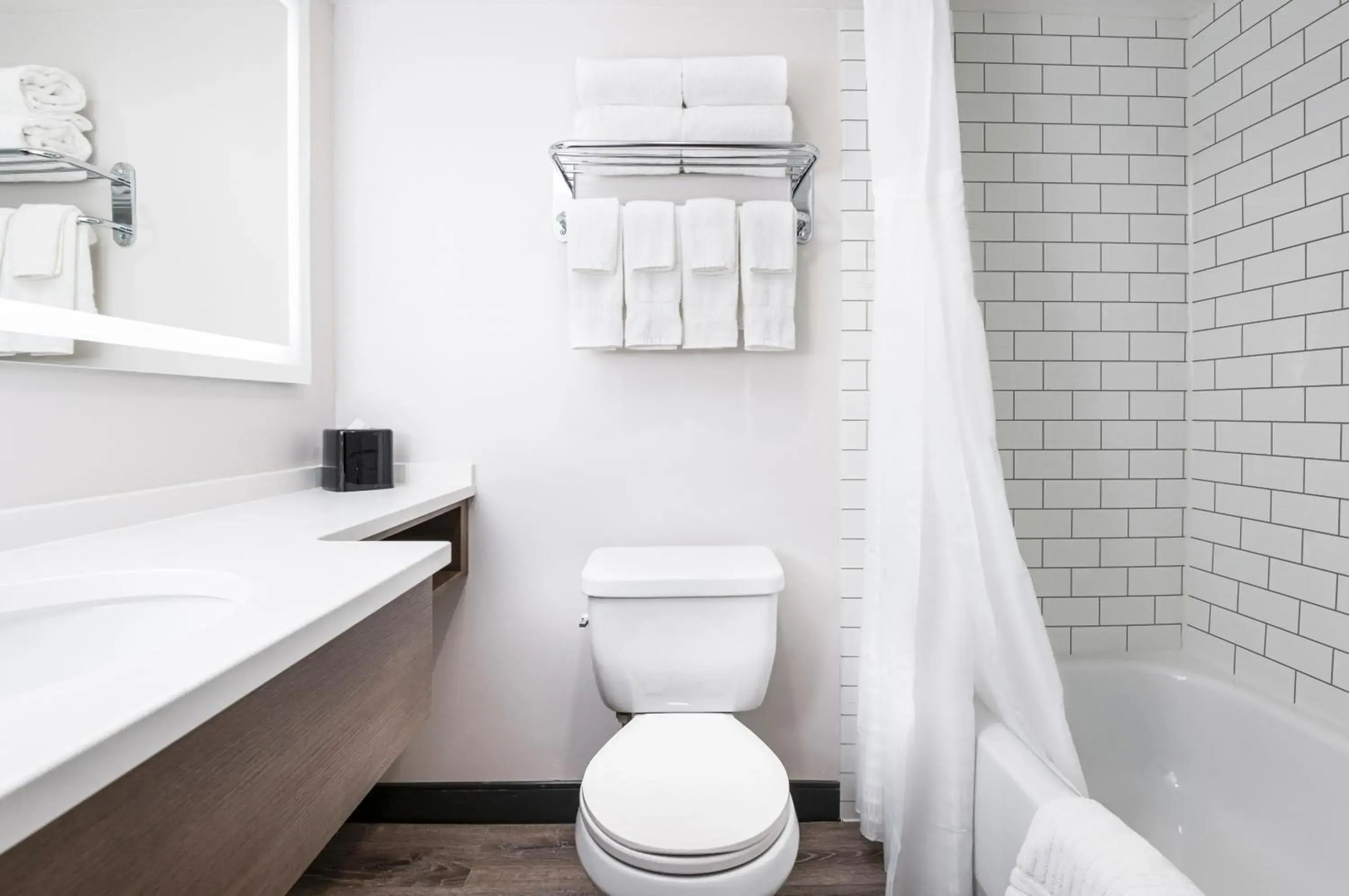 Comfort Suites Kingston Central