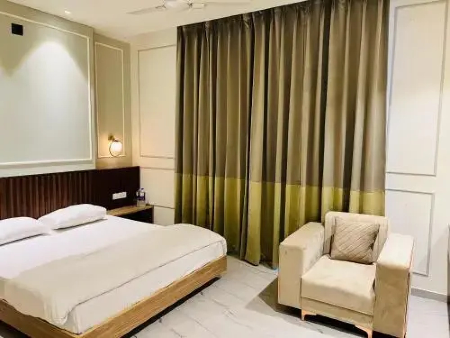 Hotel Greenland Khairthal