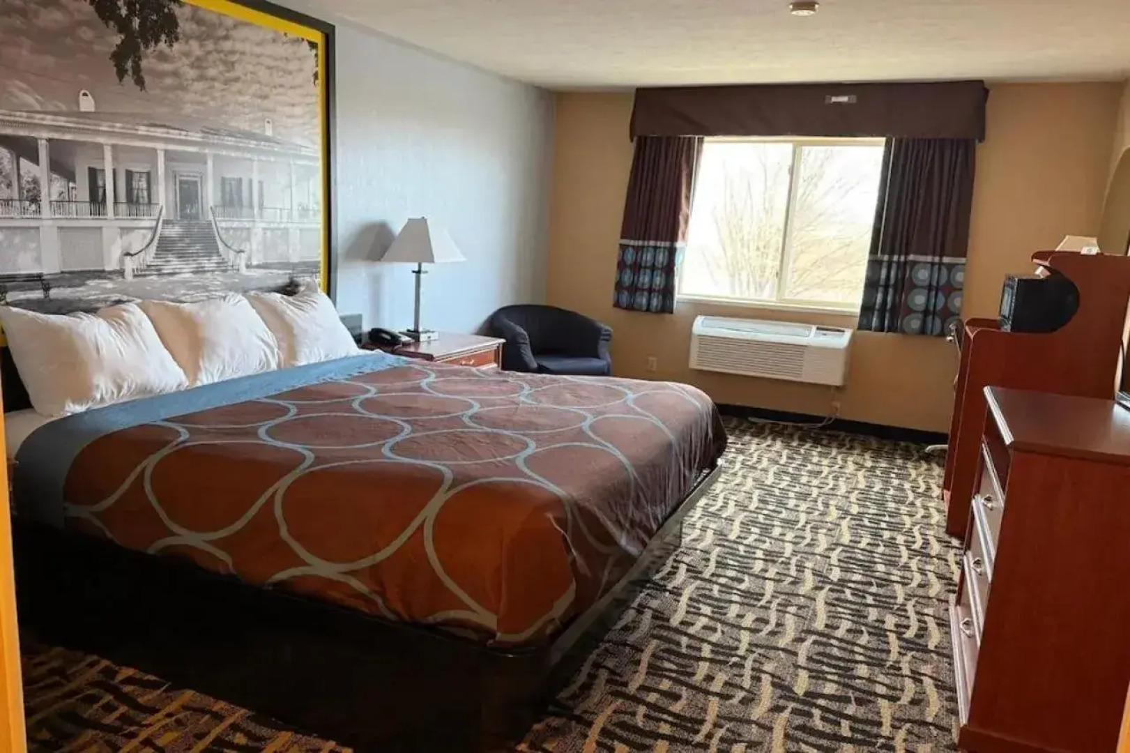 Super 8 by Wyndham Cozad