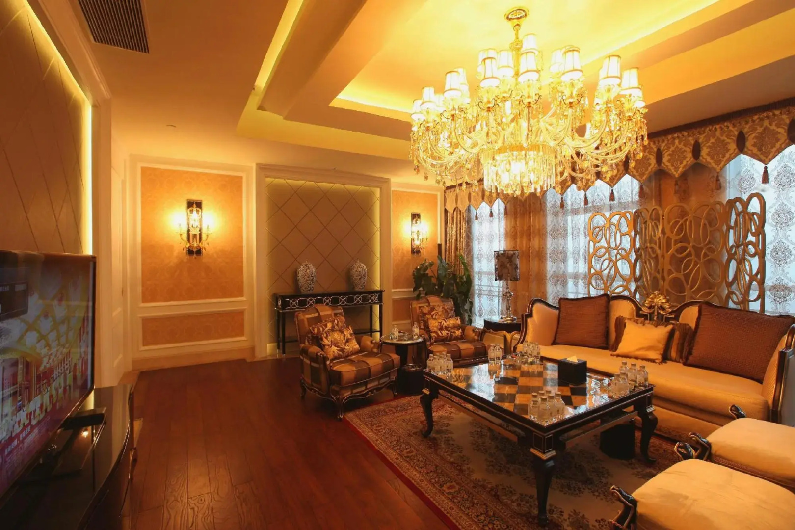 Datong Yun Gang Mei Gao Hotel