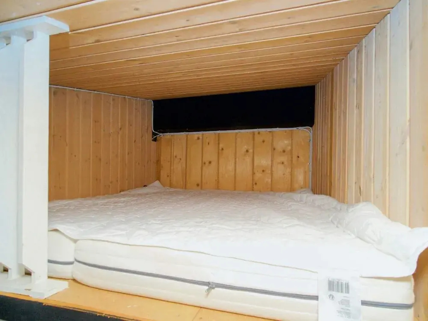 Charming Harbor Cottage-by Traum