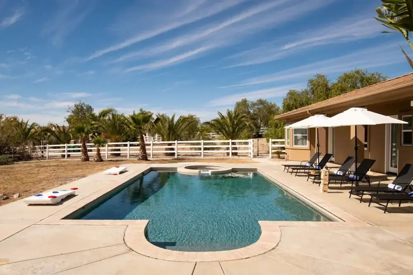 Casa Sancerre by Avantstay - Hilltop Estate w Breathtaking Views, Pool & Hot Tub