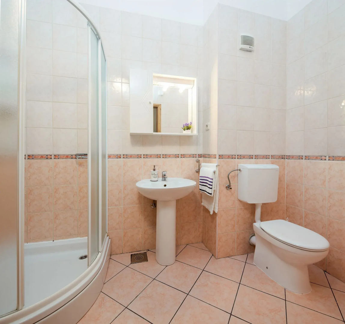 Apartment Suzi - beautiful view and cosy: A1 crvena kuhinja Baska Voda, Riviera Makarska