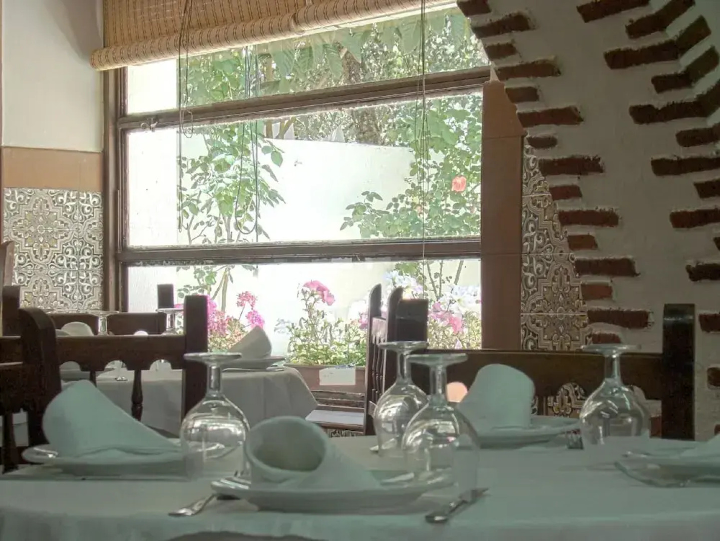 Hostal - Restaurante Emilia