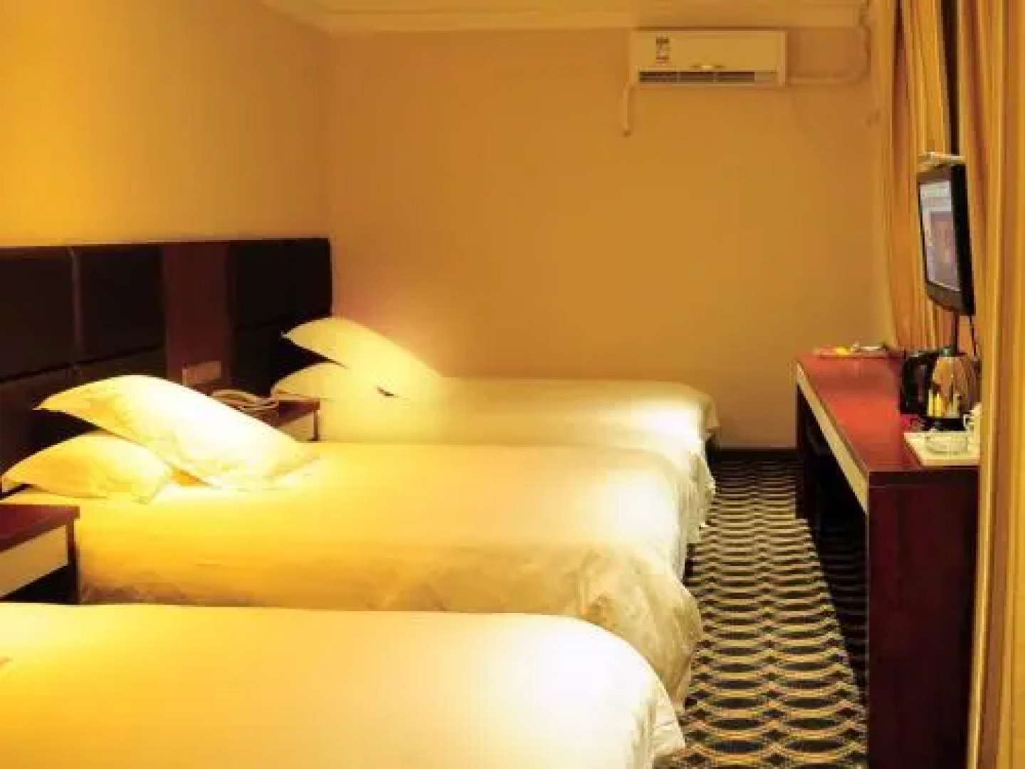 Xinling Business Hotel