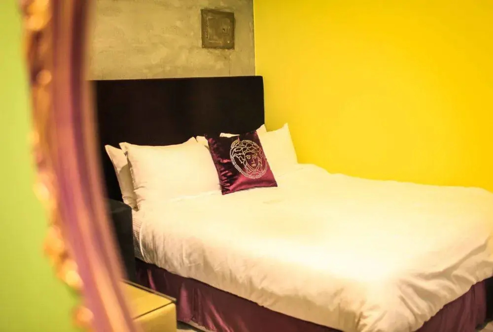 1967 City Central Hotel