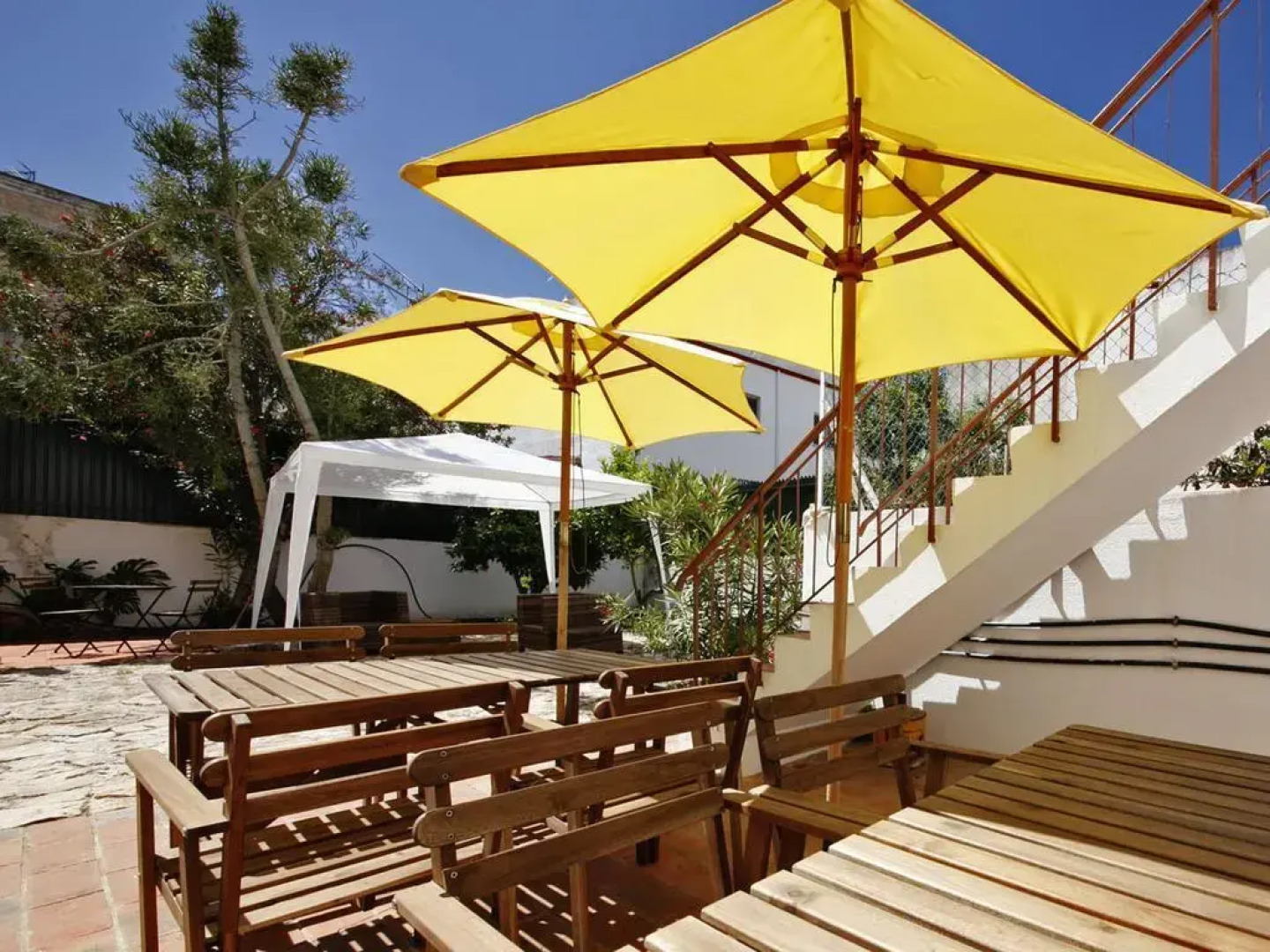 Roaz de Bandeira House