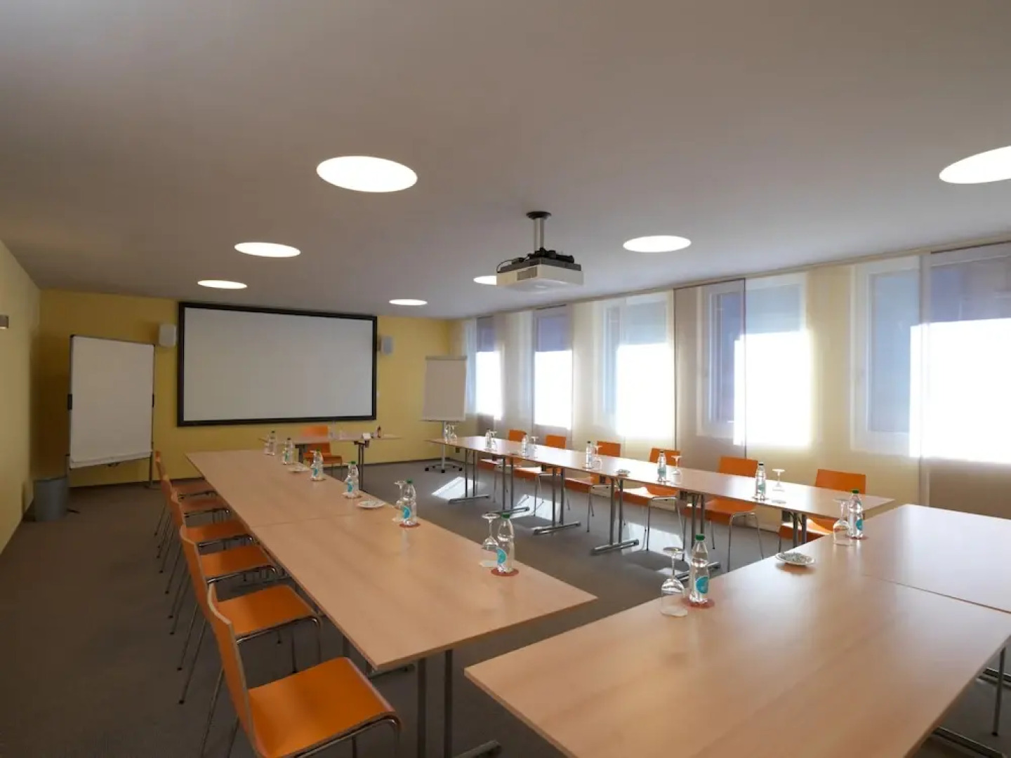 Gartenhaus by Ochsen Lenzburg