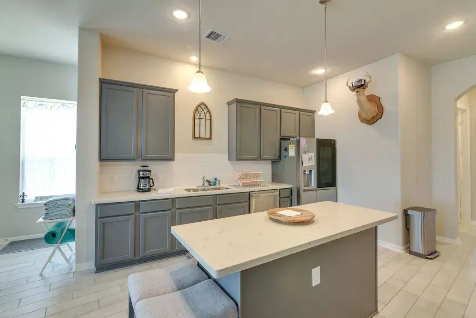 La Porte Home w/ Balconies: Walk to Beach!