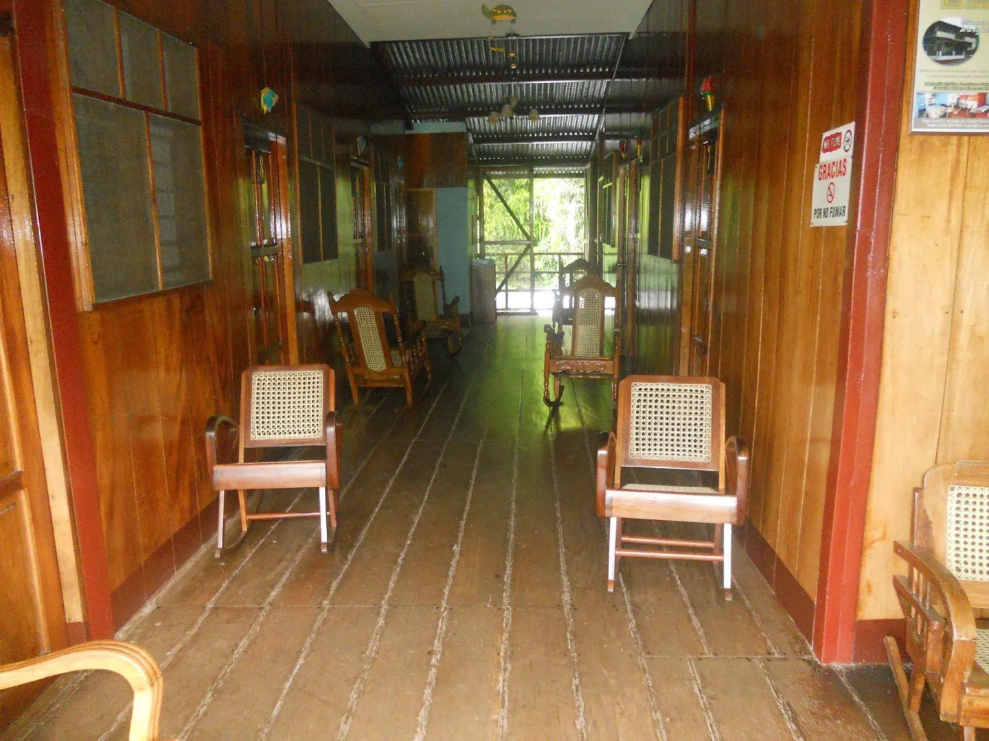 Hotel Cabinas Leyko