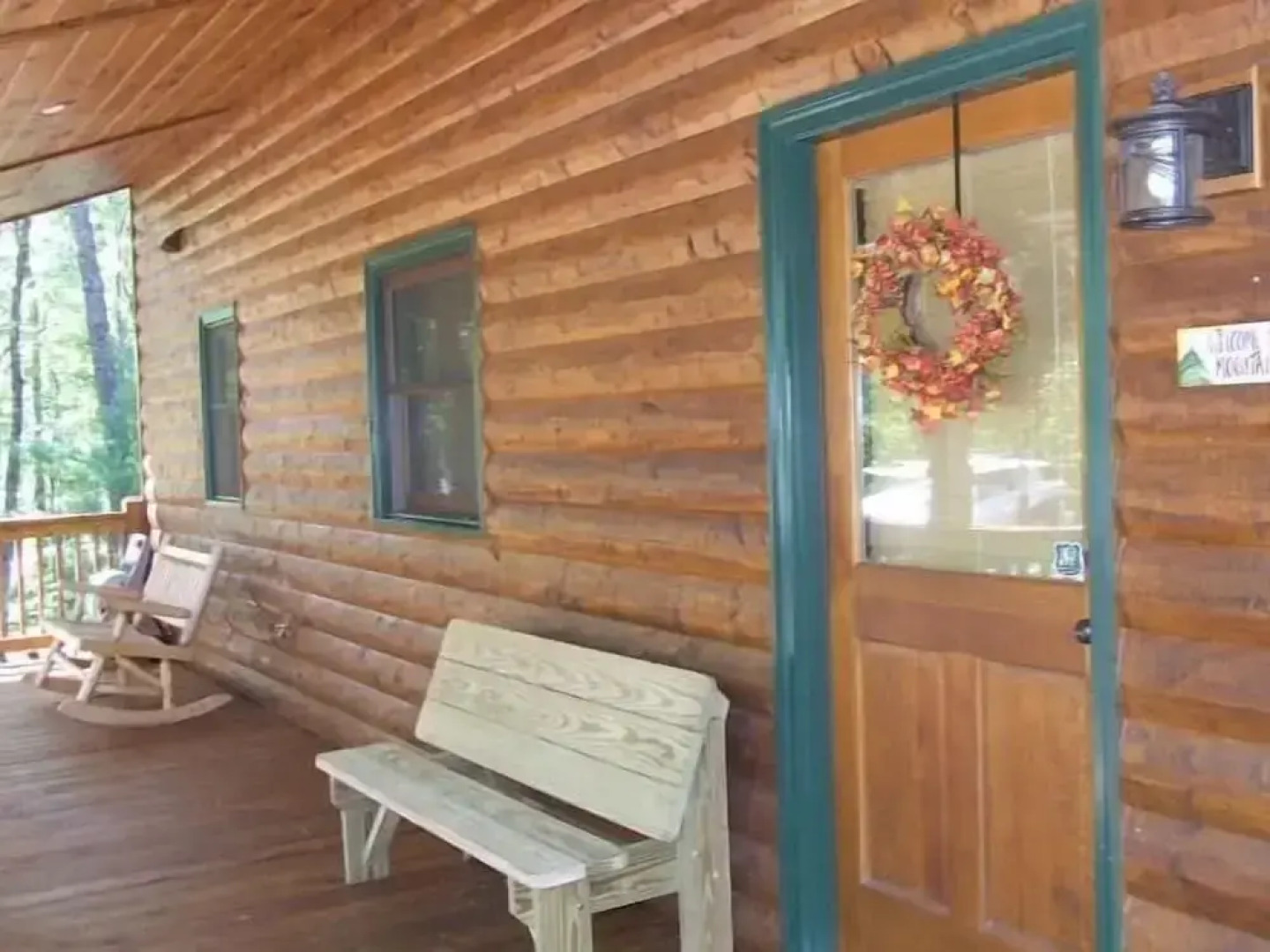 SERENITY WOODS Apartment 3 NEVAEH CABIN RENTALS