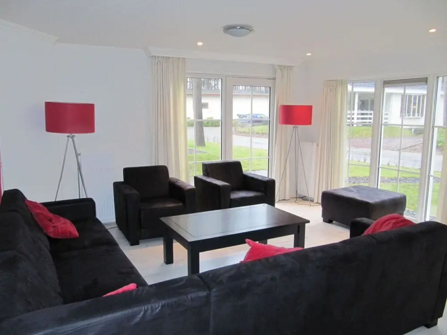 Tidy Furnished Chalet With a Dishwasher